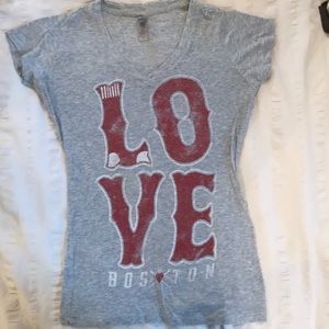 Boston Red Sox love tee ❤️